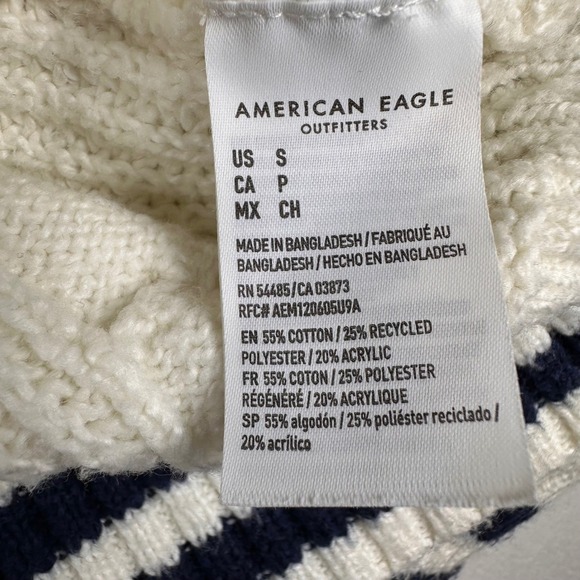 American Eagle Cable Knit Cardigan Sweater Varsity Oversized Cream Sz S - Picture 8 of 8